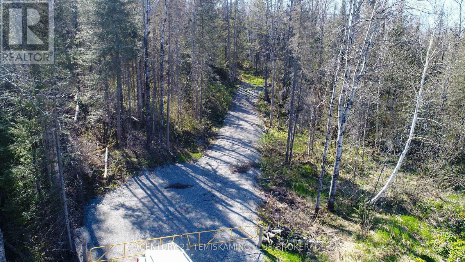 Photo de la propriété:  Pc13528 624 Highway  ON P0K 1L0 