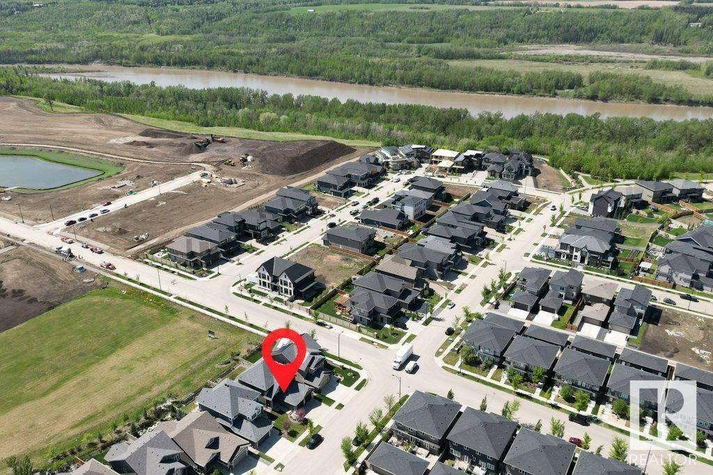 Photo de la propriété: 3532 Keswick Boulevard SW AB T6W 0S5