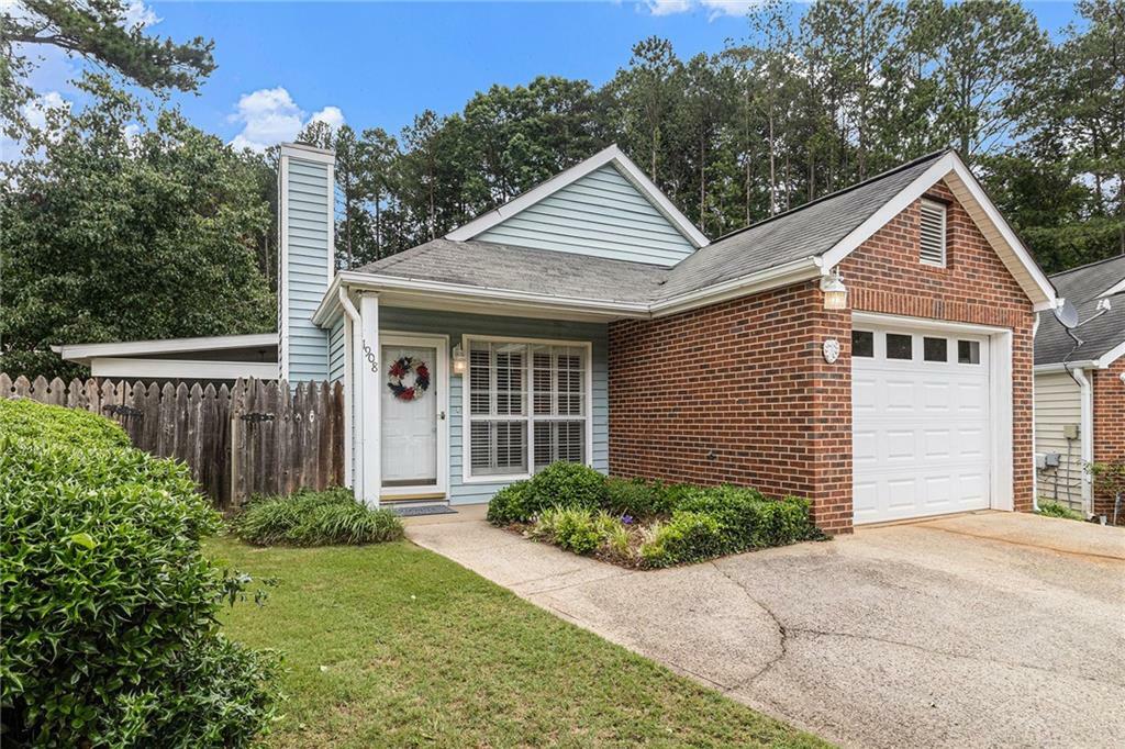 Property Photo: 1908 Brittania Circle GA 30188