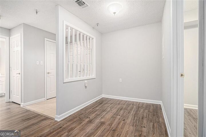 Property Photo: 1800 Clairmont Lake 412 GA 30033