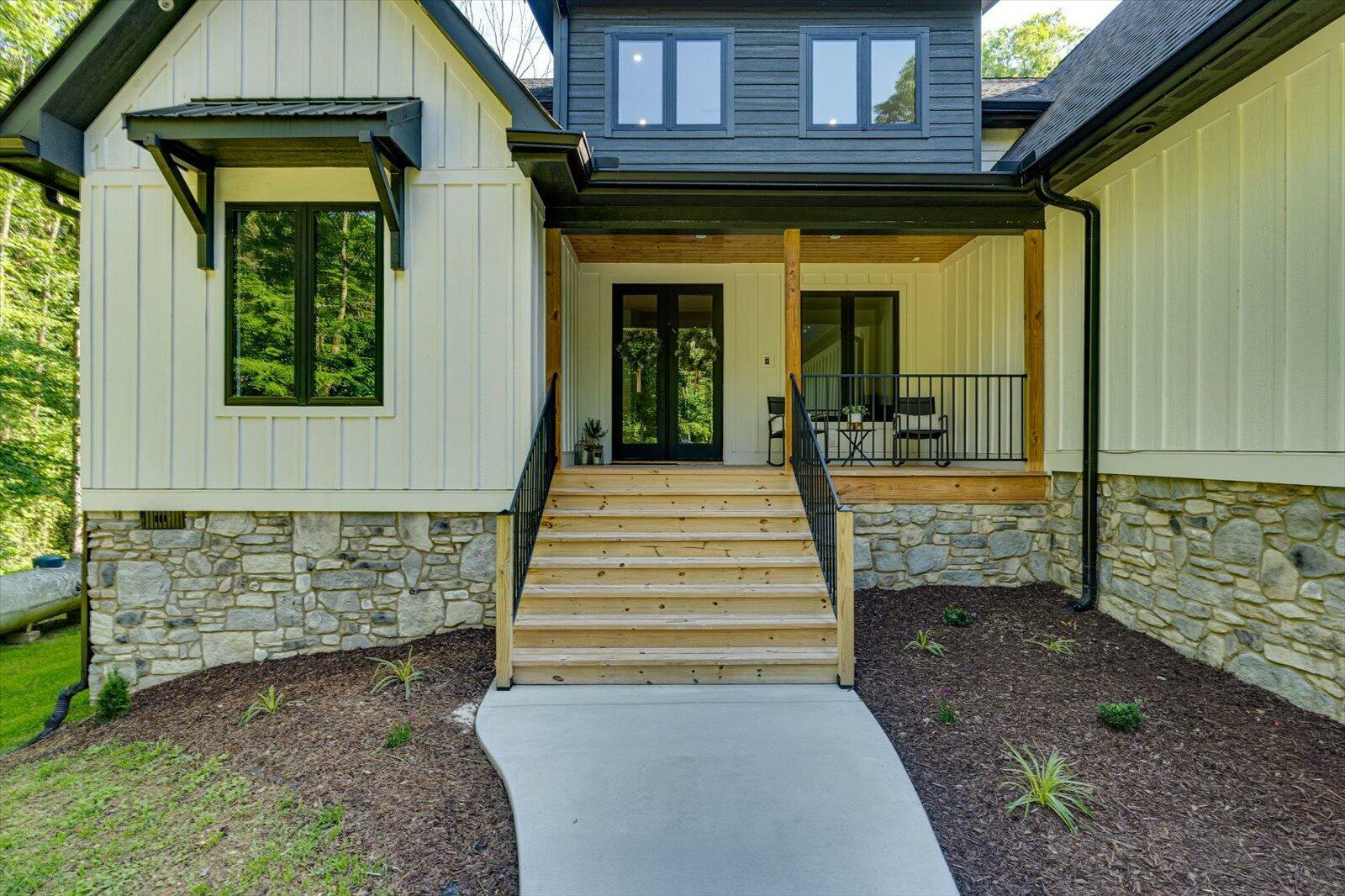 Property Photo: 505 Tanya Drive TN 37397