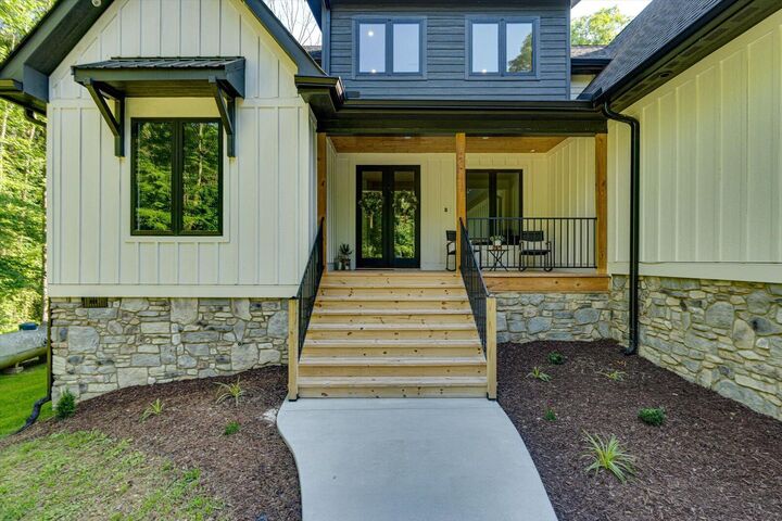 Property Photo:  505 Tanya Drive  TN 37397 