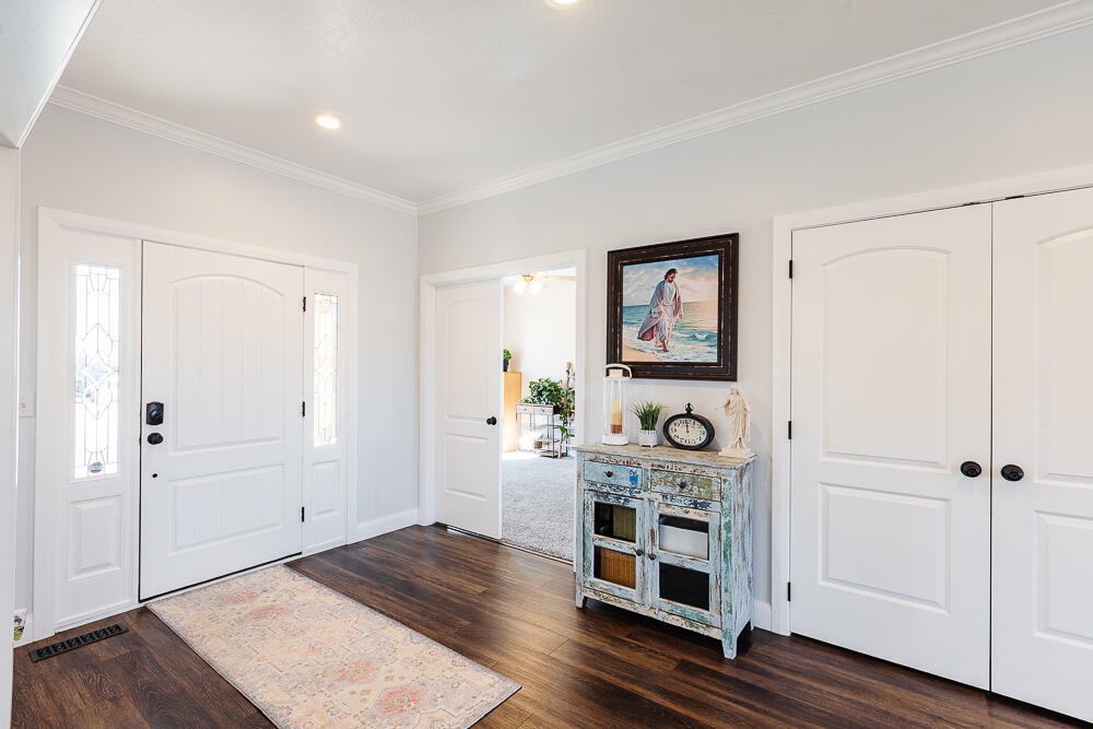 Property Photo: 841 E Nichols Canyon Rd UT 84721