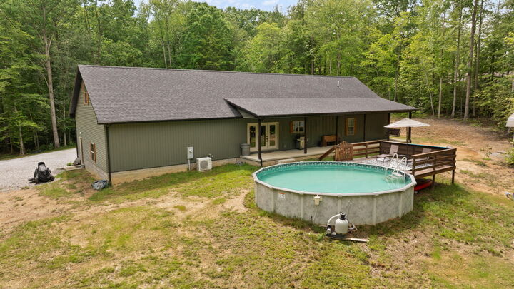 Property Photo:  4050 Bee Creek Road  KY 40701 