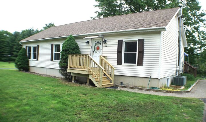 26 Saunders Lane  Wawarsing NY 12489 photo