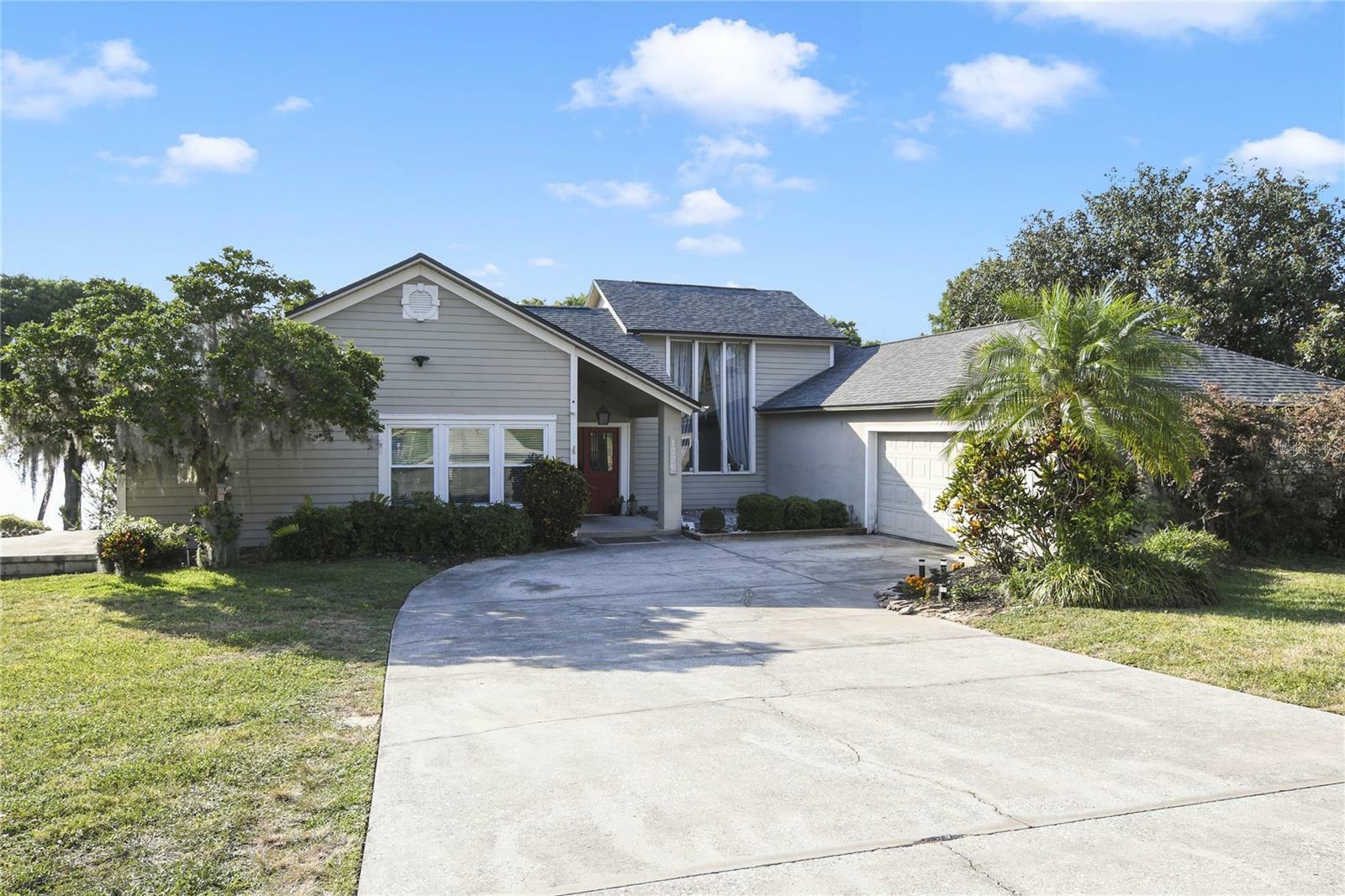 Property Photo: 1226 Overlook Road FL 32726