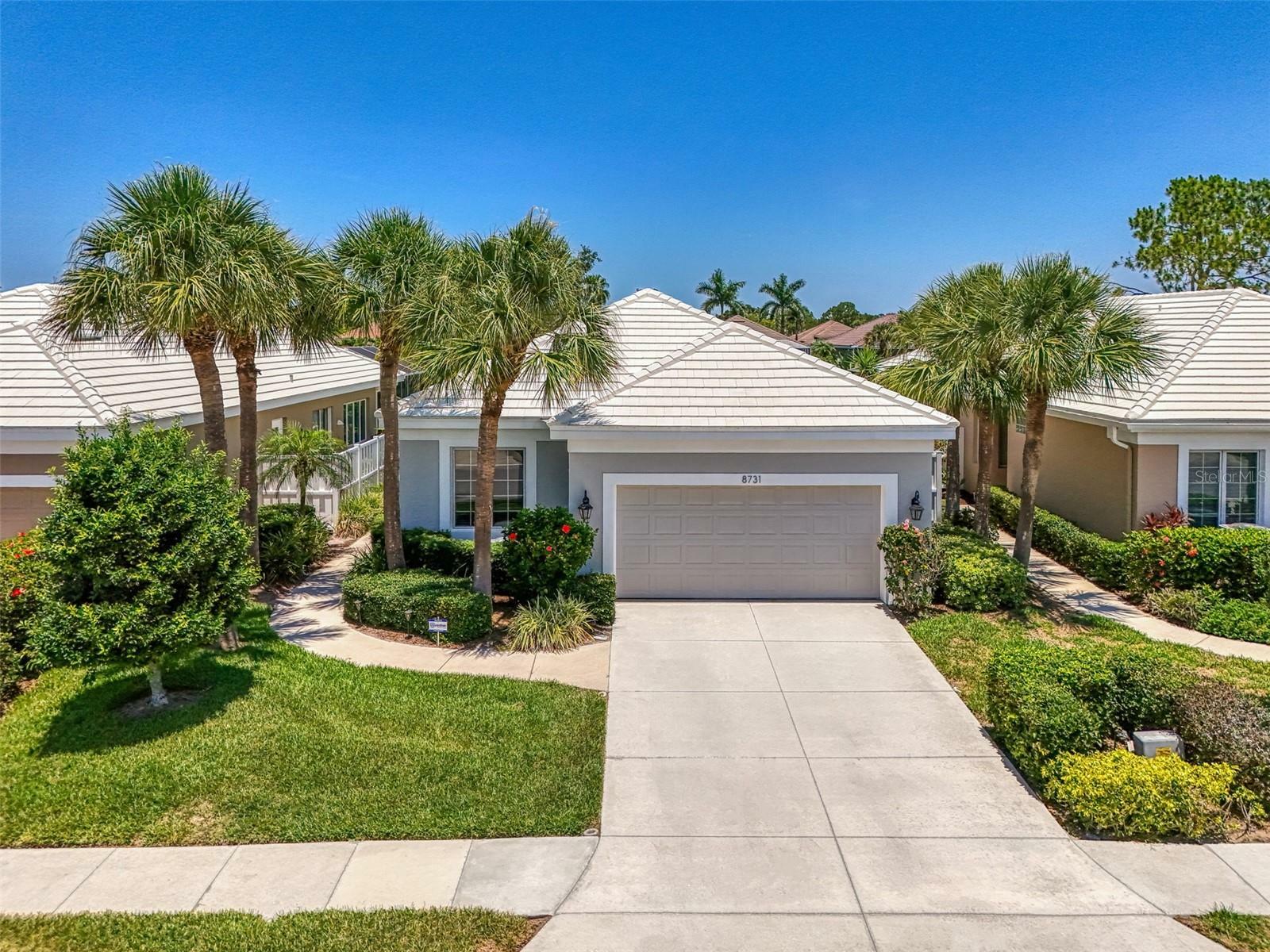 Property Photo: 8731 52nd Drive E FL 34211