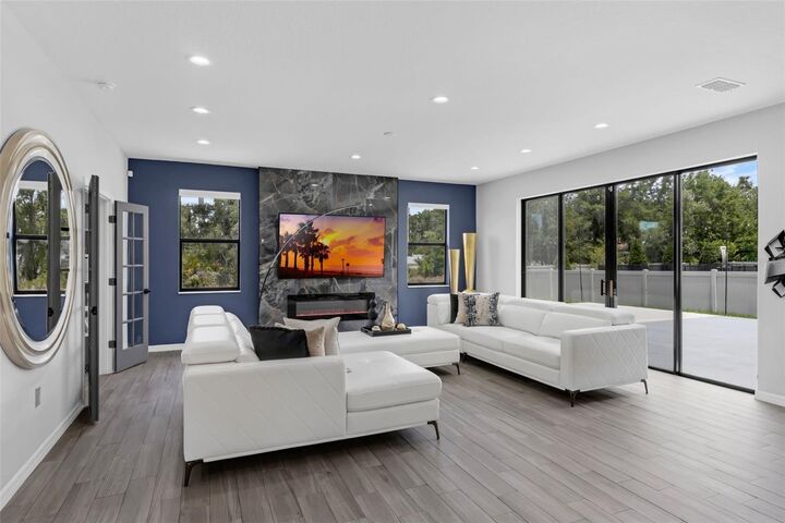 Property Photo:  1504 Cordgrass Way  FL 33813 