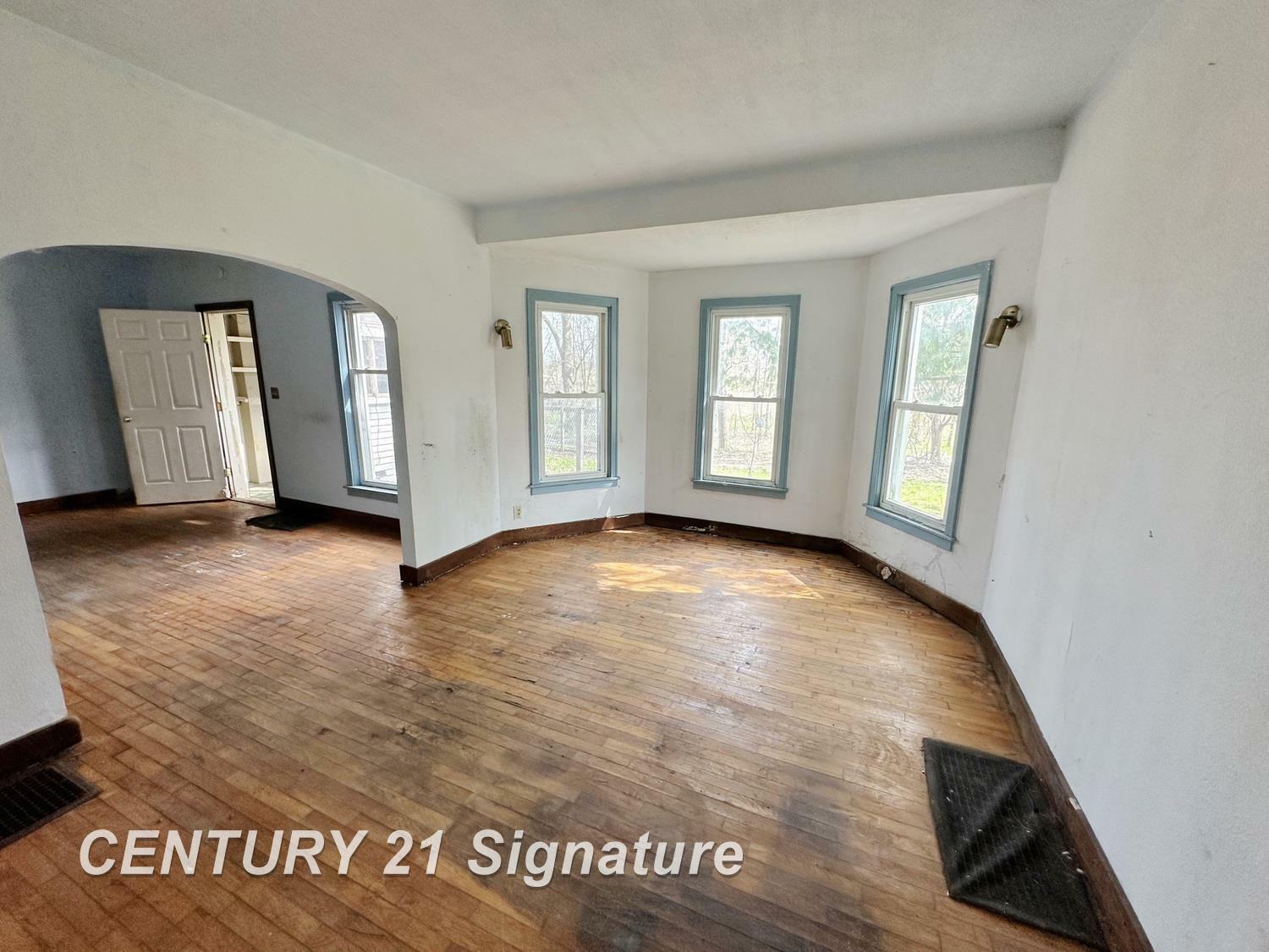 Property Photo: 5207 S Whiteville Road MI 48858