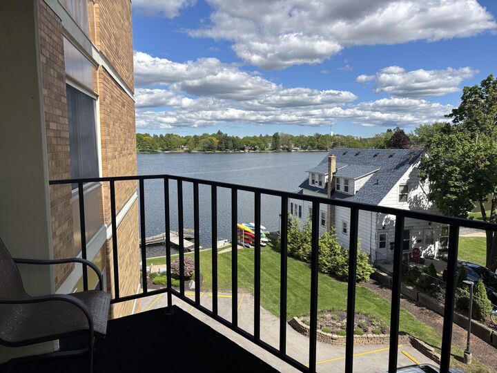 Property Photo:  333 N Lake Rd 406  WI 53066 