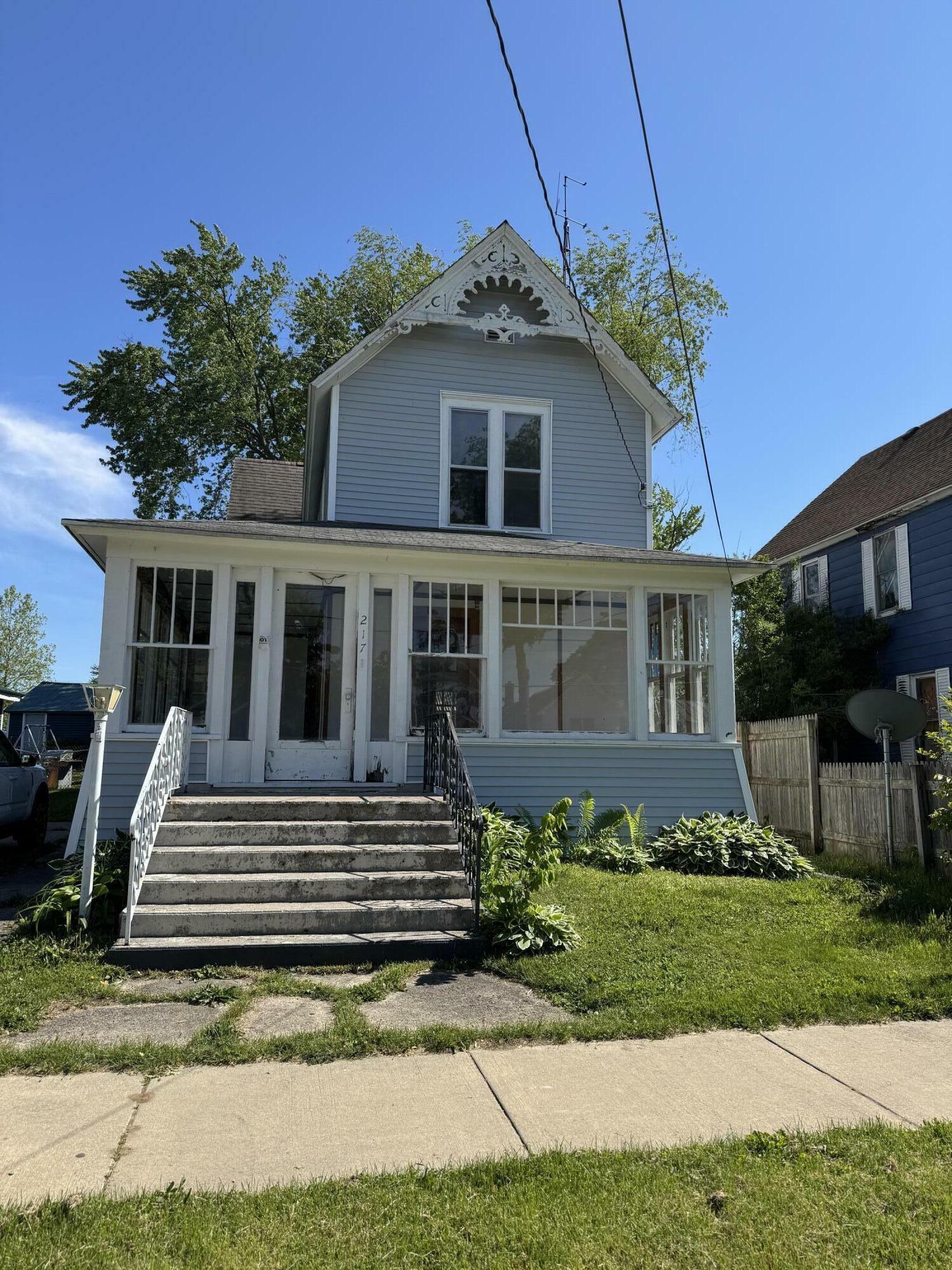Property Photo: 217 W St Joseph Street MI 49098