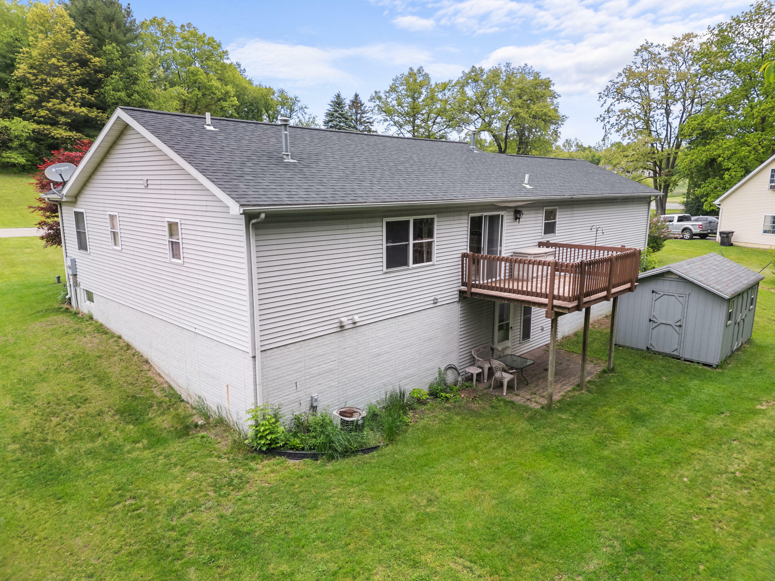 Property Photo: 2041 Blackmer Drive MI 49250