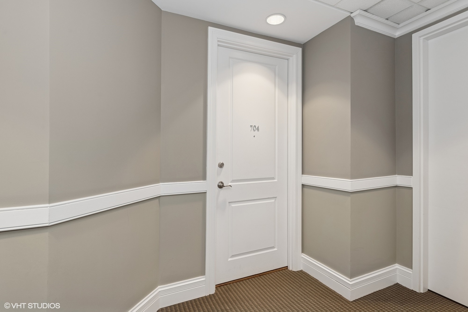 Property Photo:  50 N Plum Grove Road 704E  IL 60067 