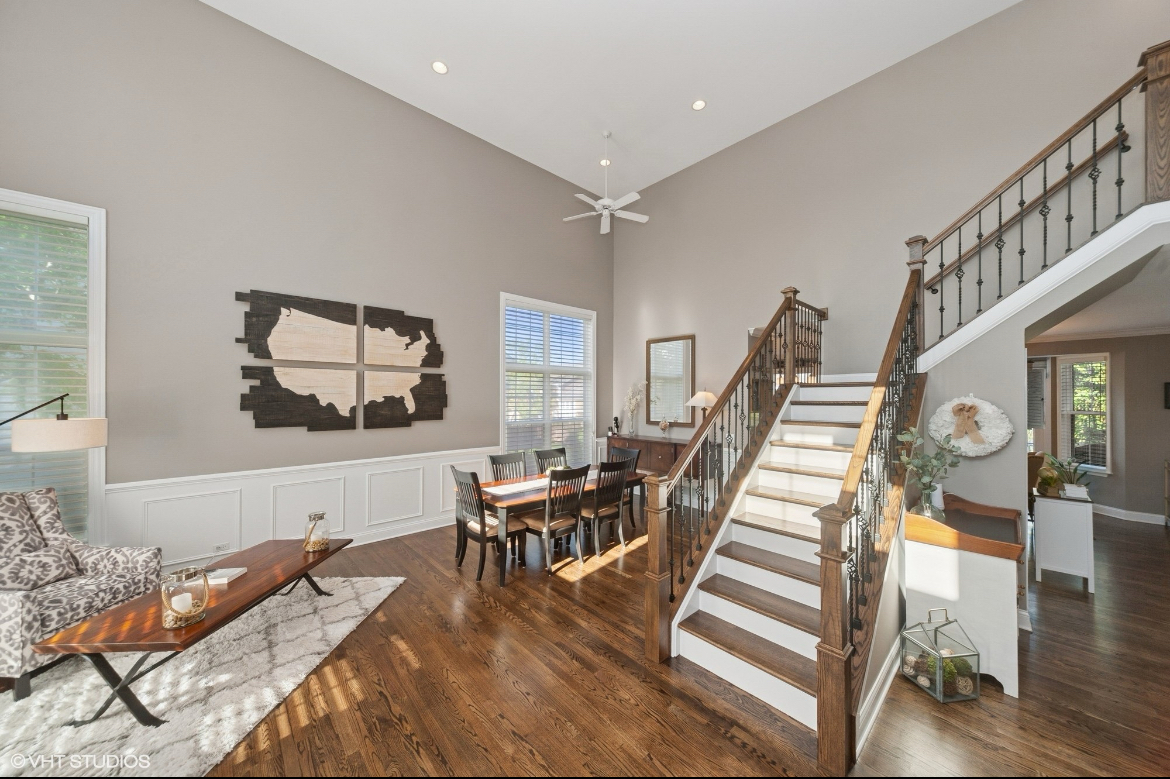 Property Photo: 76 Wellesley Circle IL 60062