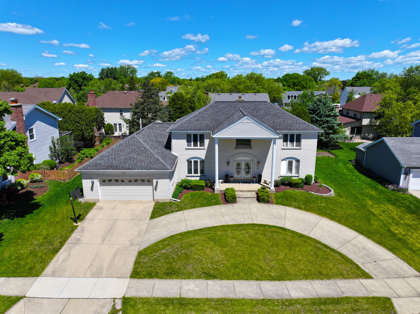 Property Photo: 5804 N Corona Drive IL 60067
