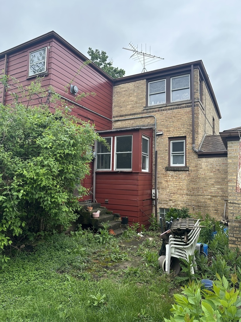 Property Photo:  355 S Westgate Road  IL 60016 