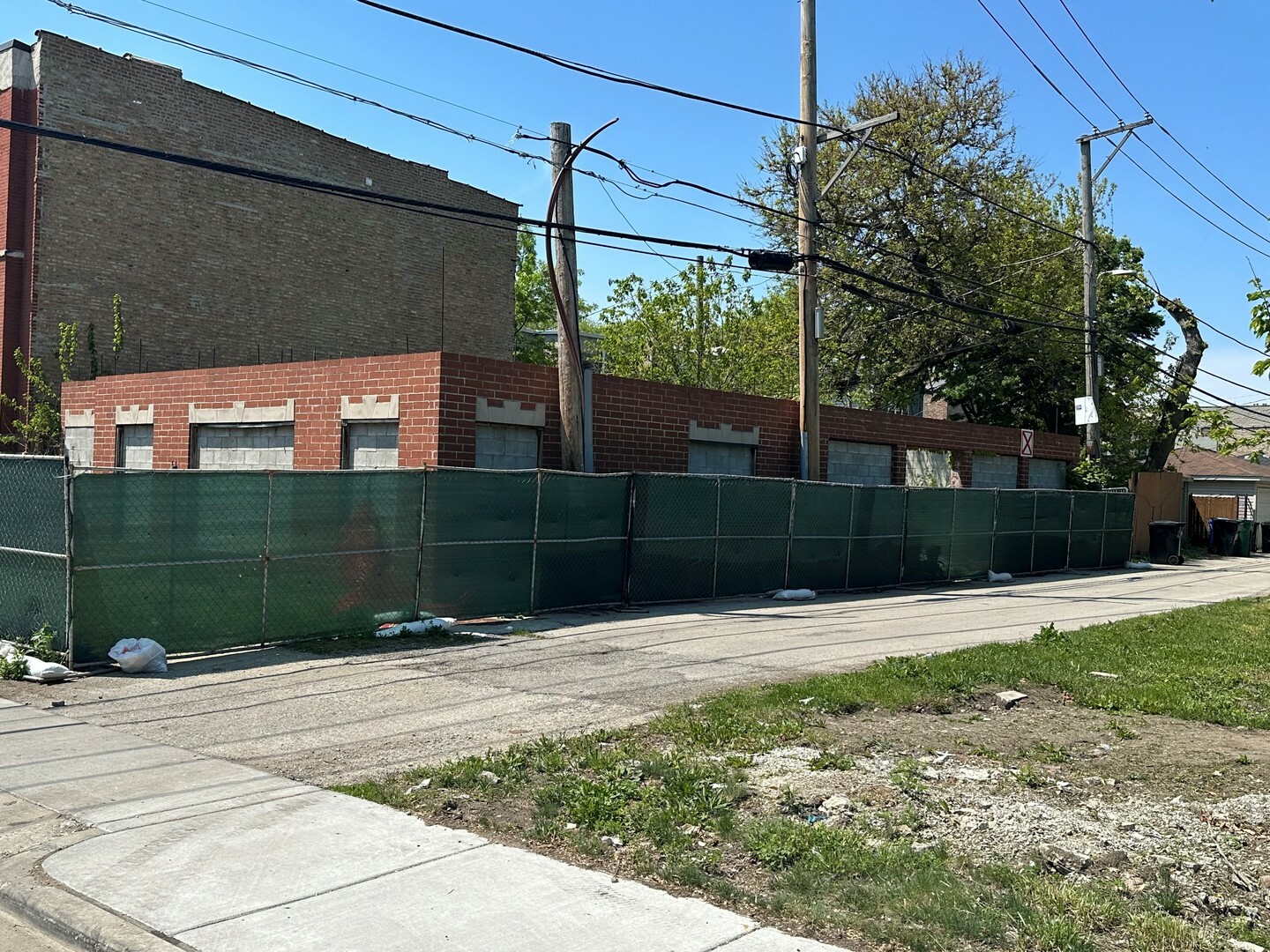 Property Photo:  212 E 41st Street  IL 60653 