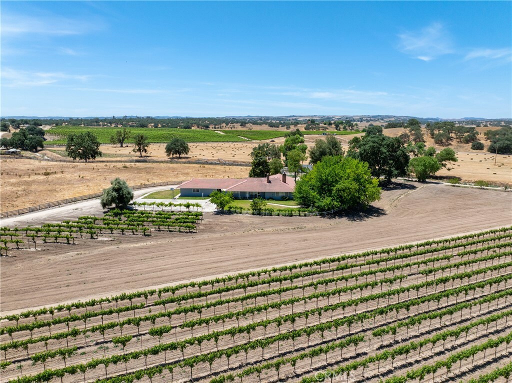 5275 Camp 8 Road  Paso Robles CA 93446 photo