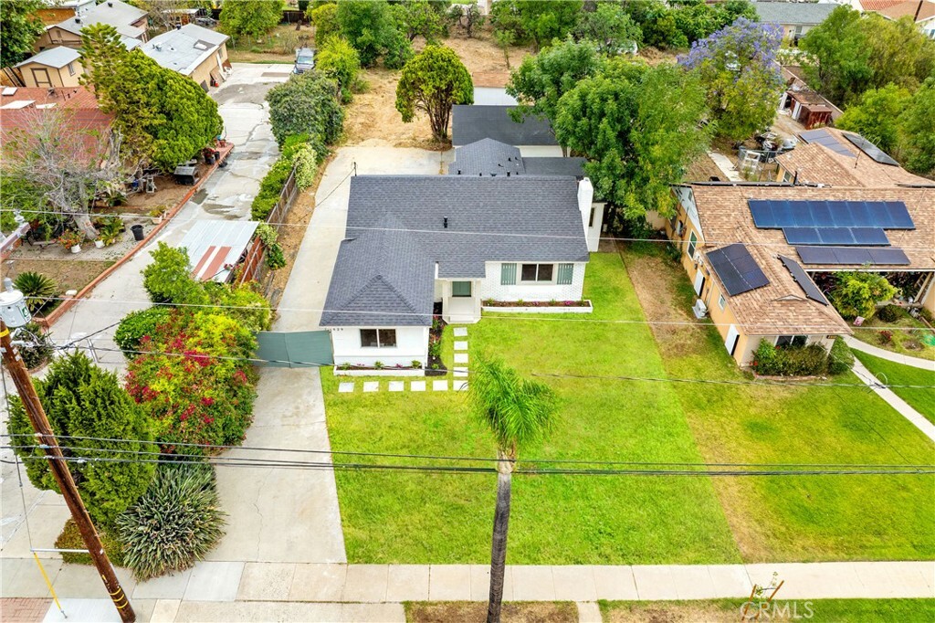 Property Photo: 629 Ford Street CA 92879