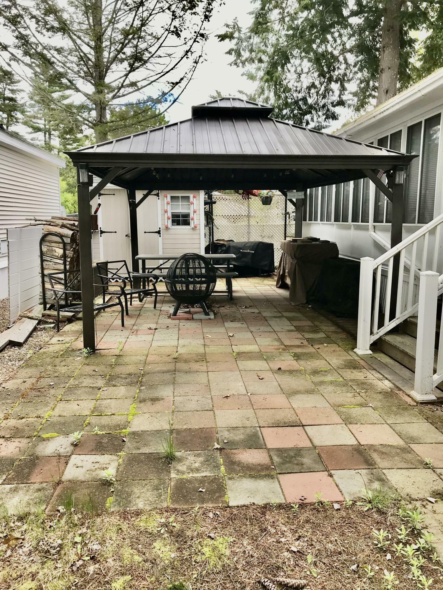 Property Photo: 27 Ocean Park Road 266 ME 04064