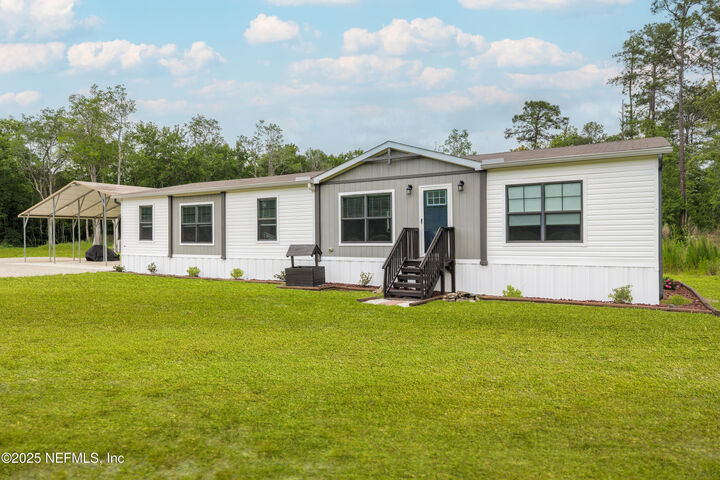 Property Photo:  4690 Kim Lane  FL 32656