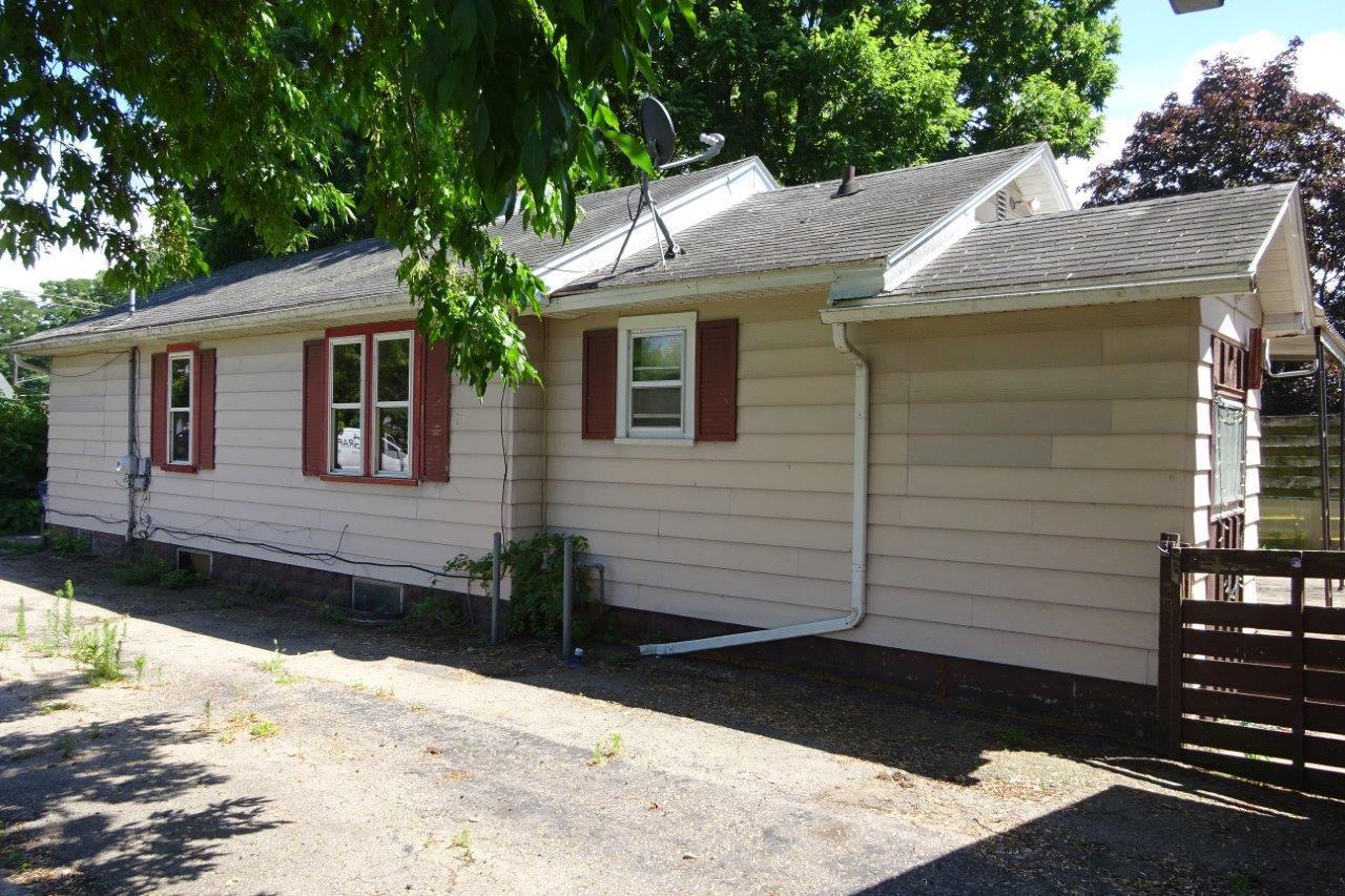 Property Photo:  1305 La Crescent Street  WI 54603 