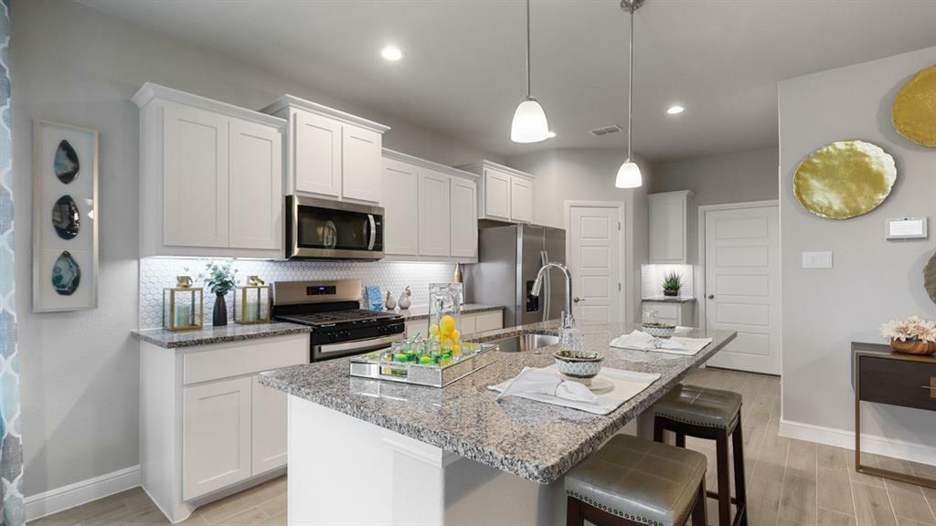 Property Photo: 135 Stanton Avenue TX 76078