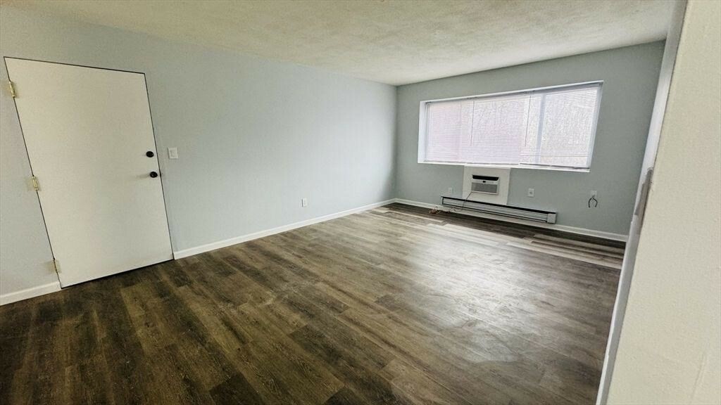Property Photo: 137 Winthrop St 14A MA 01702