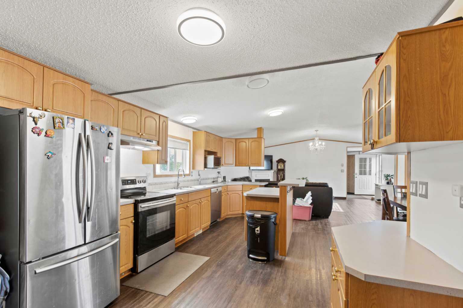 Property Photo:  10209 95 Street  AB T0H 0W0 