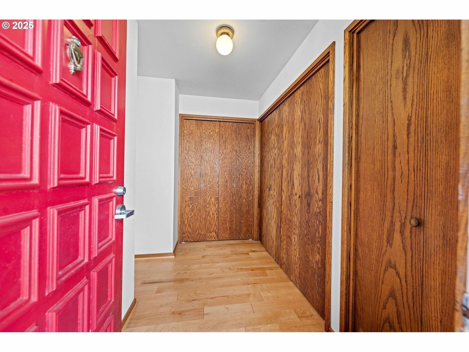 Property Photo: 765 5th Ave 5 OR 97121