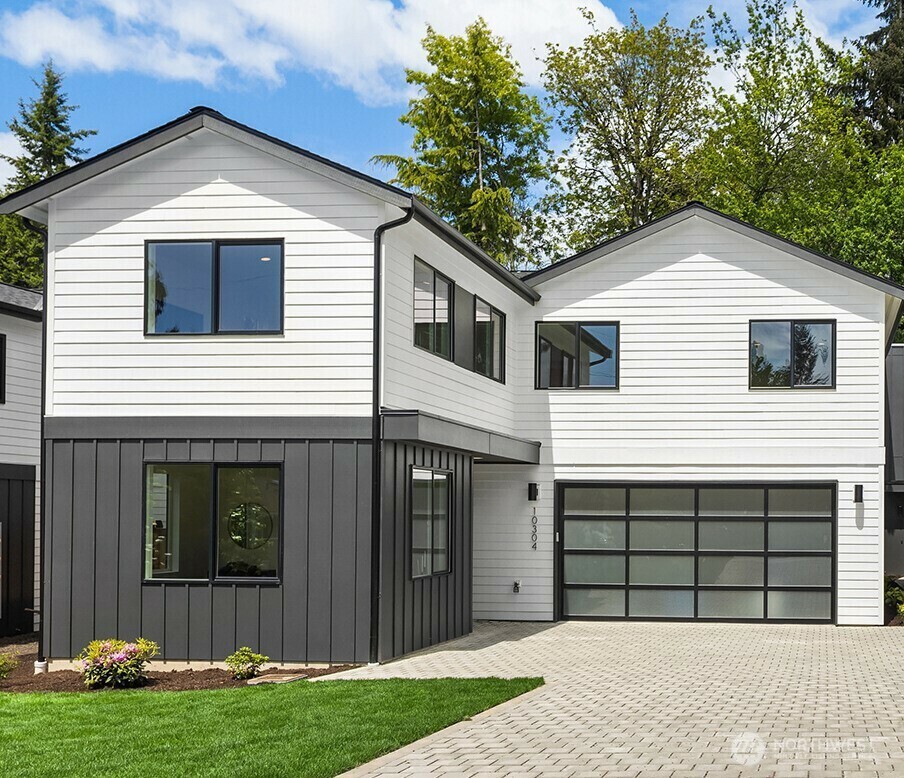 Property Photo: 10304 NE 113th Place WA 98033