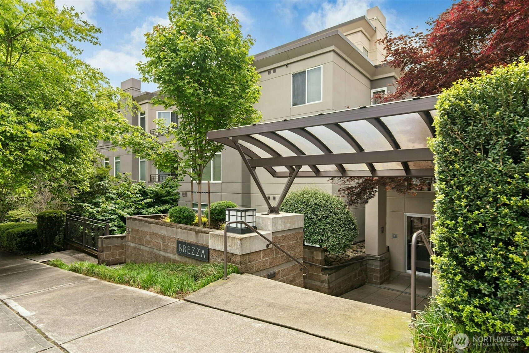 Property Photo:  225  4th Avenue A307  WA 98033 