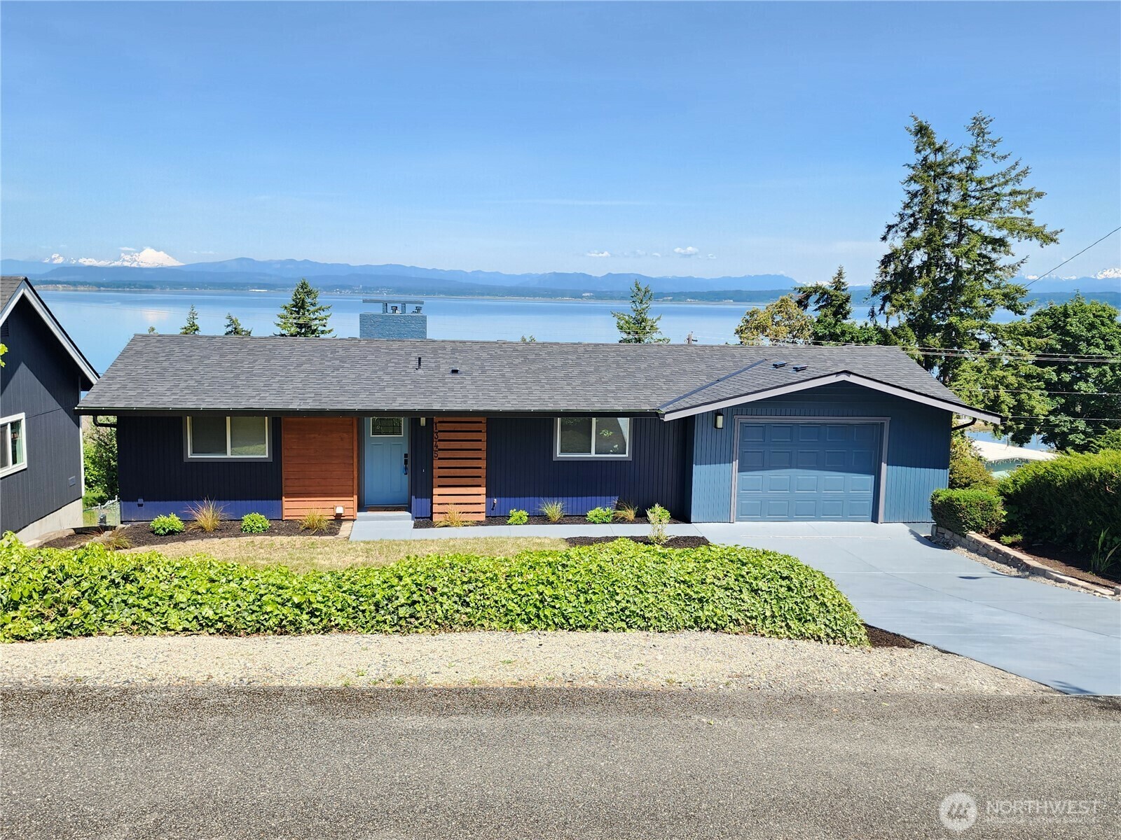 Property Photo: 1345 Rainbow Lane WA 98282