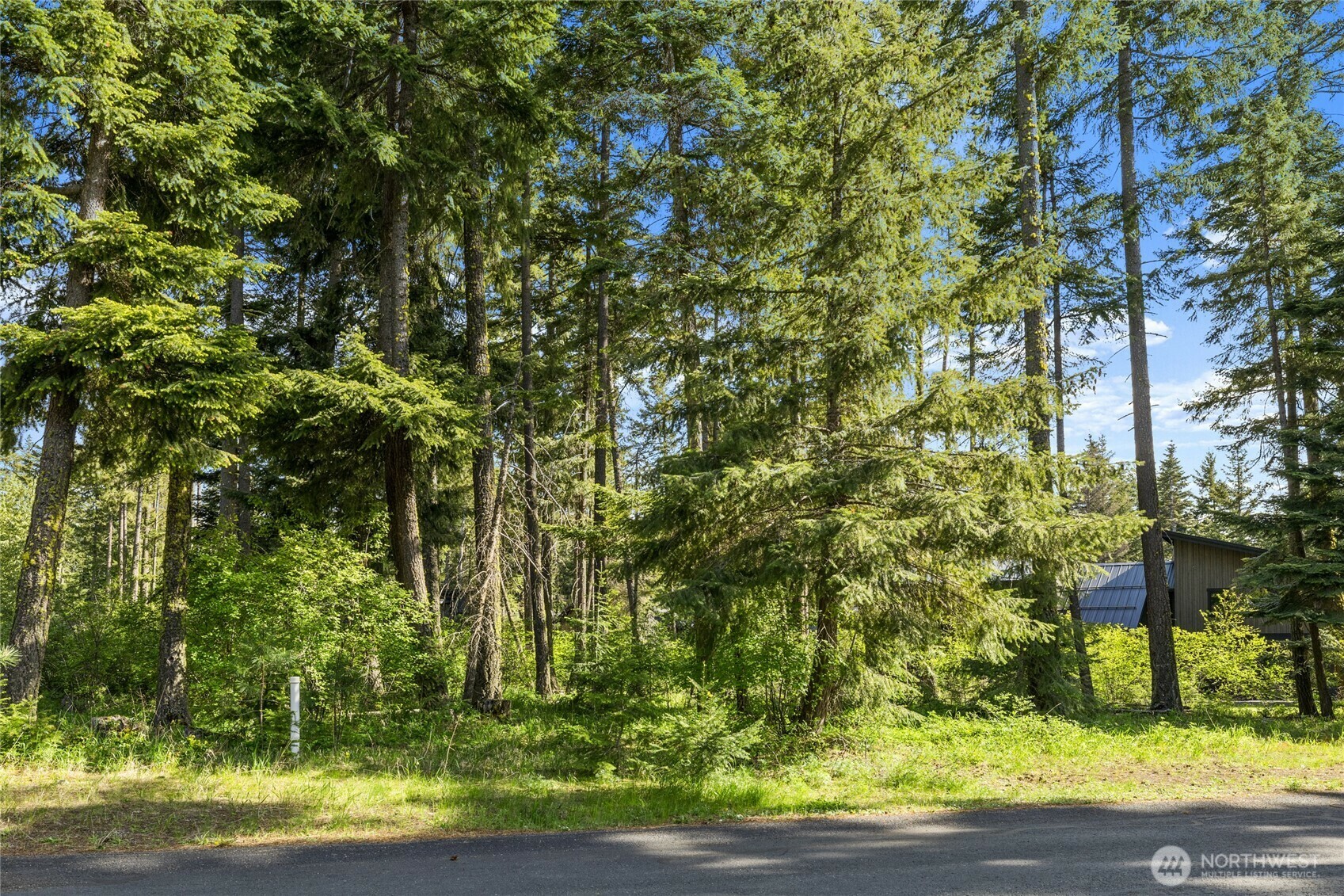Property Photo: 30 Elk Sedge Court WA 98922