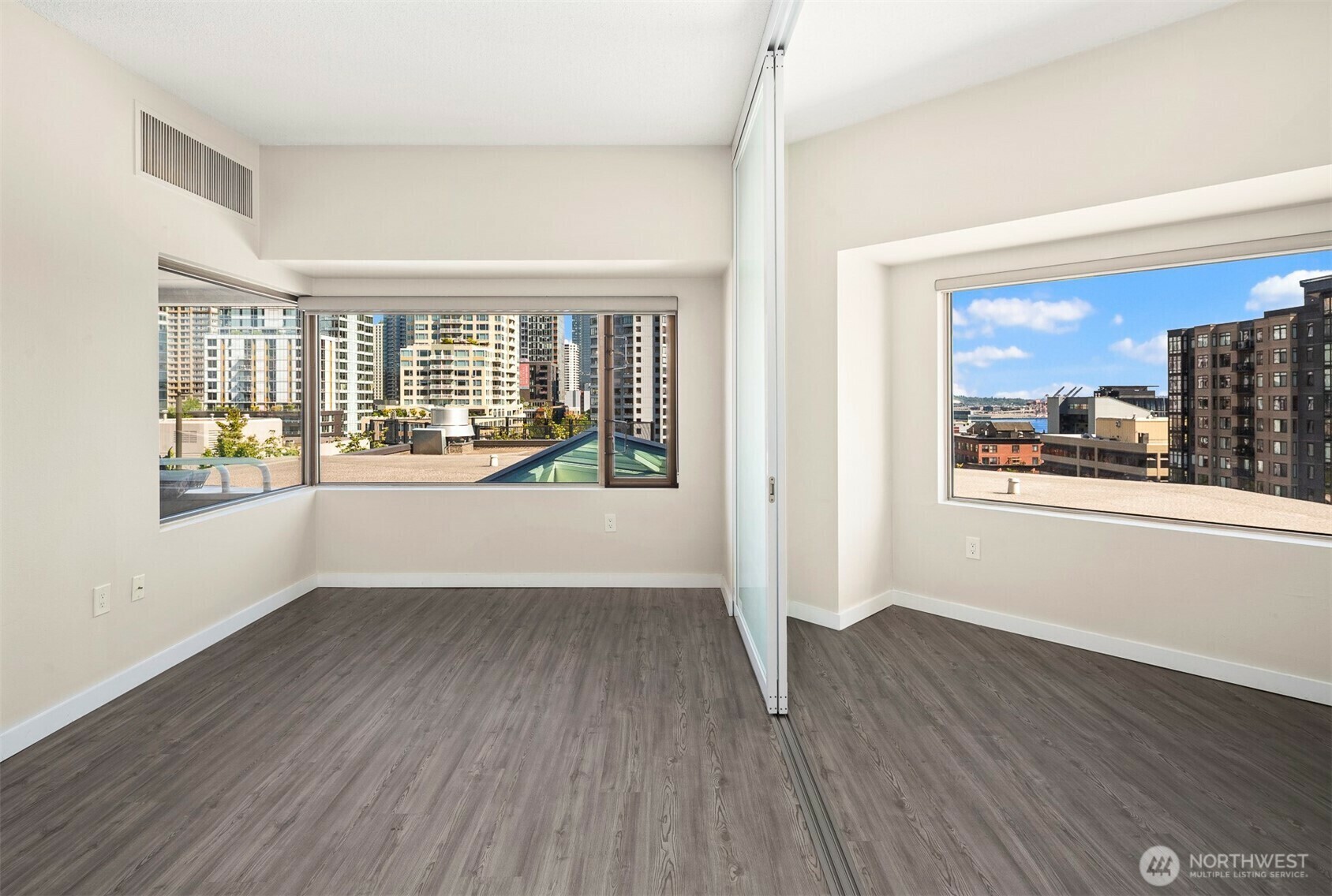 Property Photo: 2821 2nd Avenue 705 WA 98121