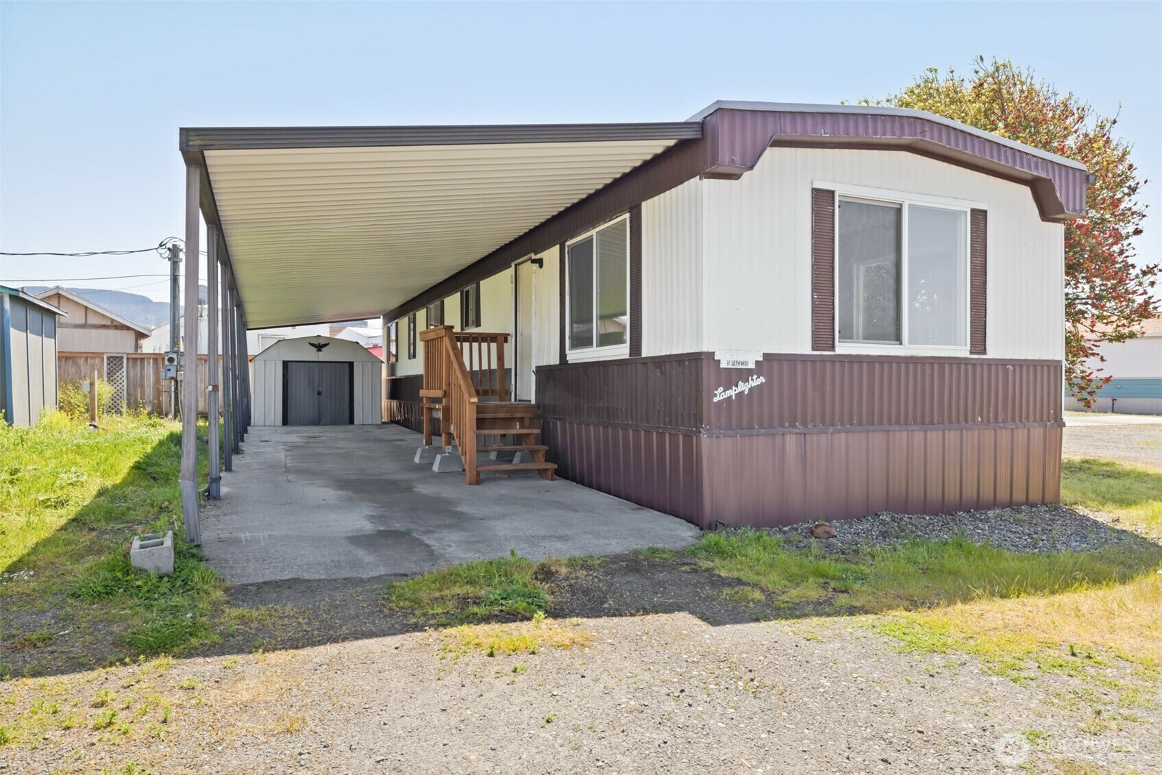 Property Photo: 201 N 5th Street 35 WA 98382