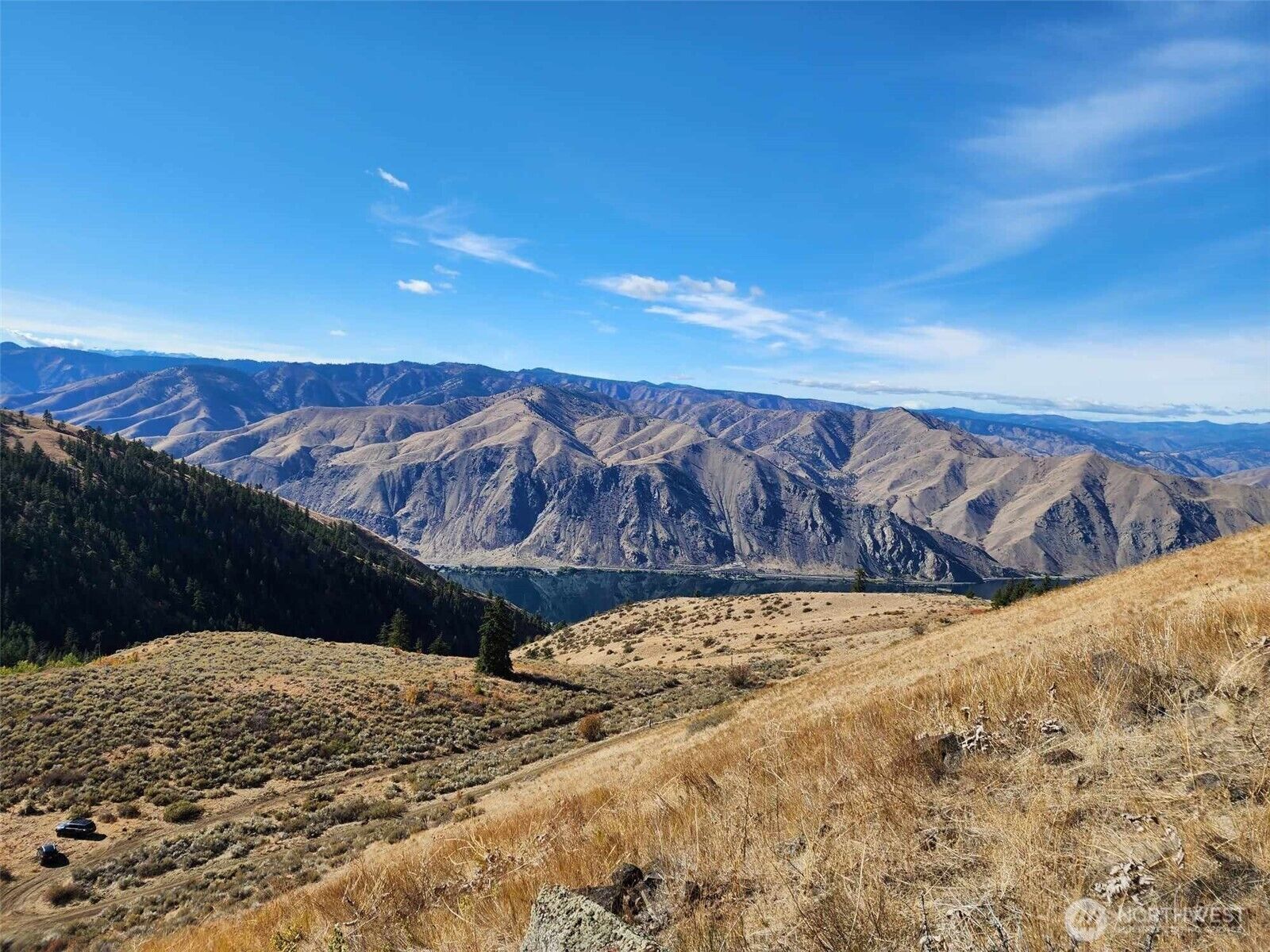 Property Photo:  1 Xx  Redfield Road  WA 98858 