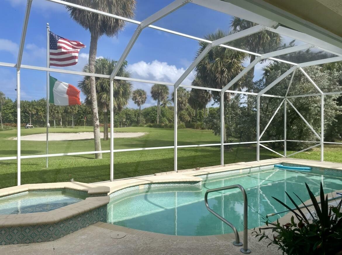 Property Photo: 950 Marble Way FL 33432