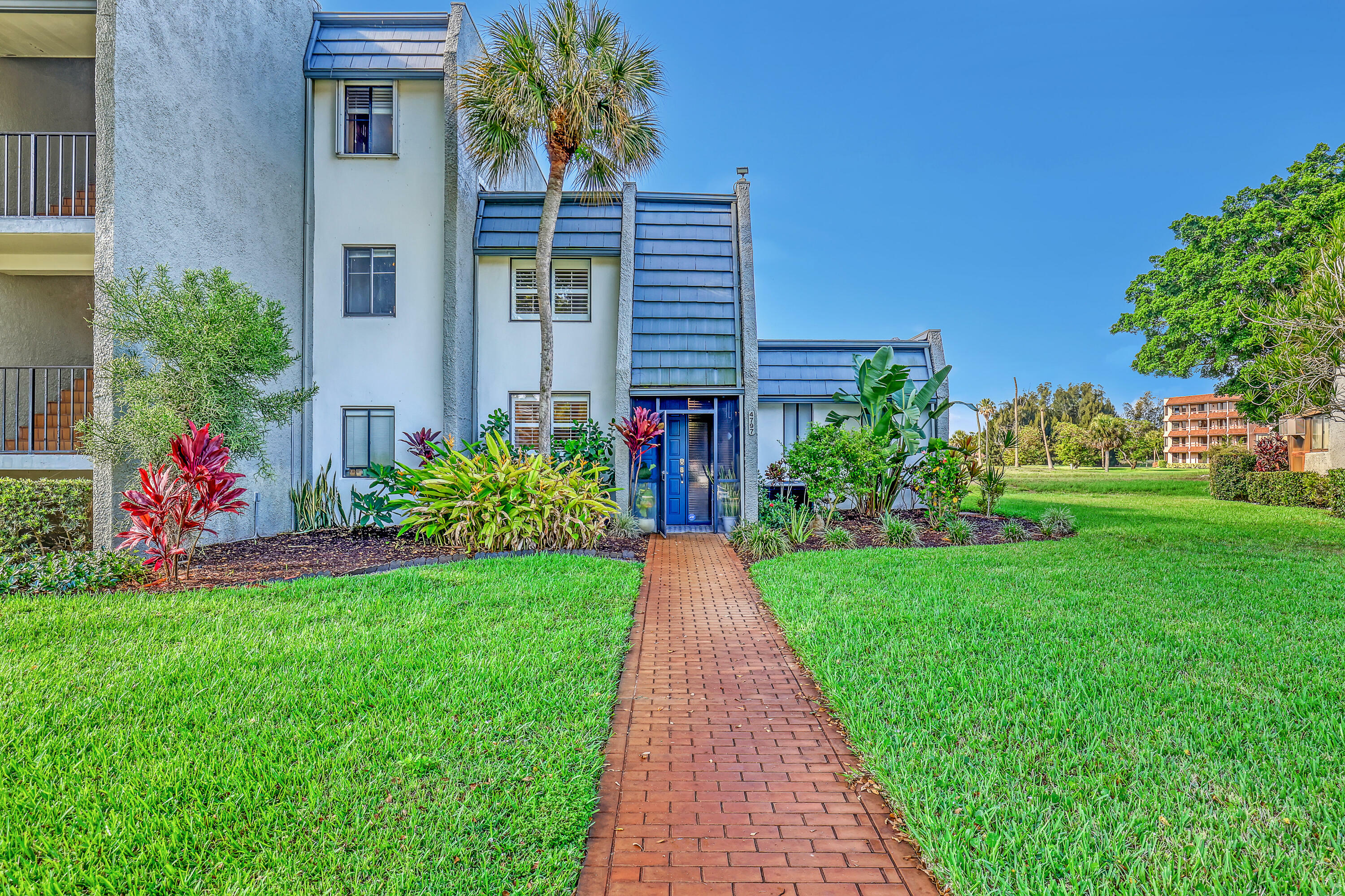Property Photo: 4797 Esedra Court FL 33467