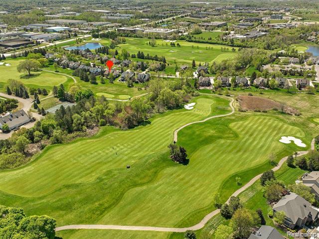 Property Photo: 15428 Bay Hill Drive MI 48168