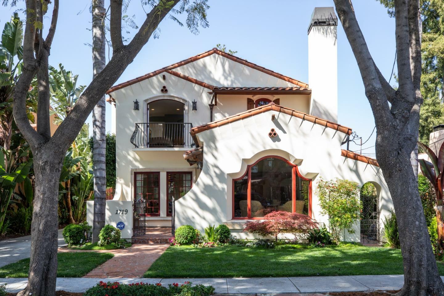 Property Photo: 1719 Glen Una Avenue CA 95125