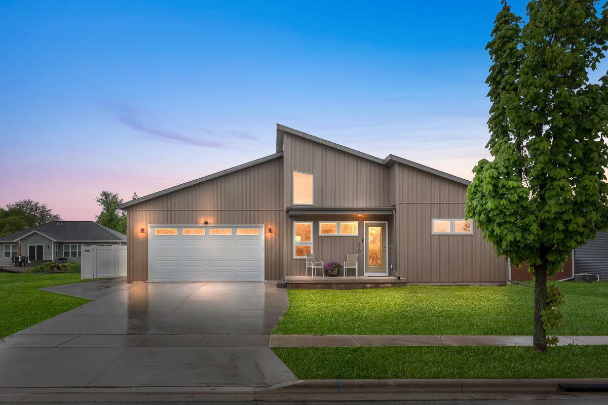 420 Sandmar Drive  Ripon WI 54971 photo