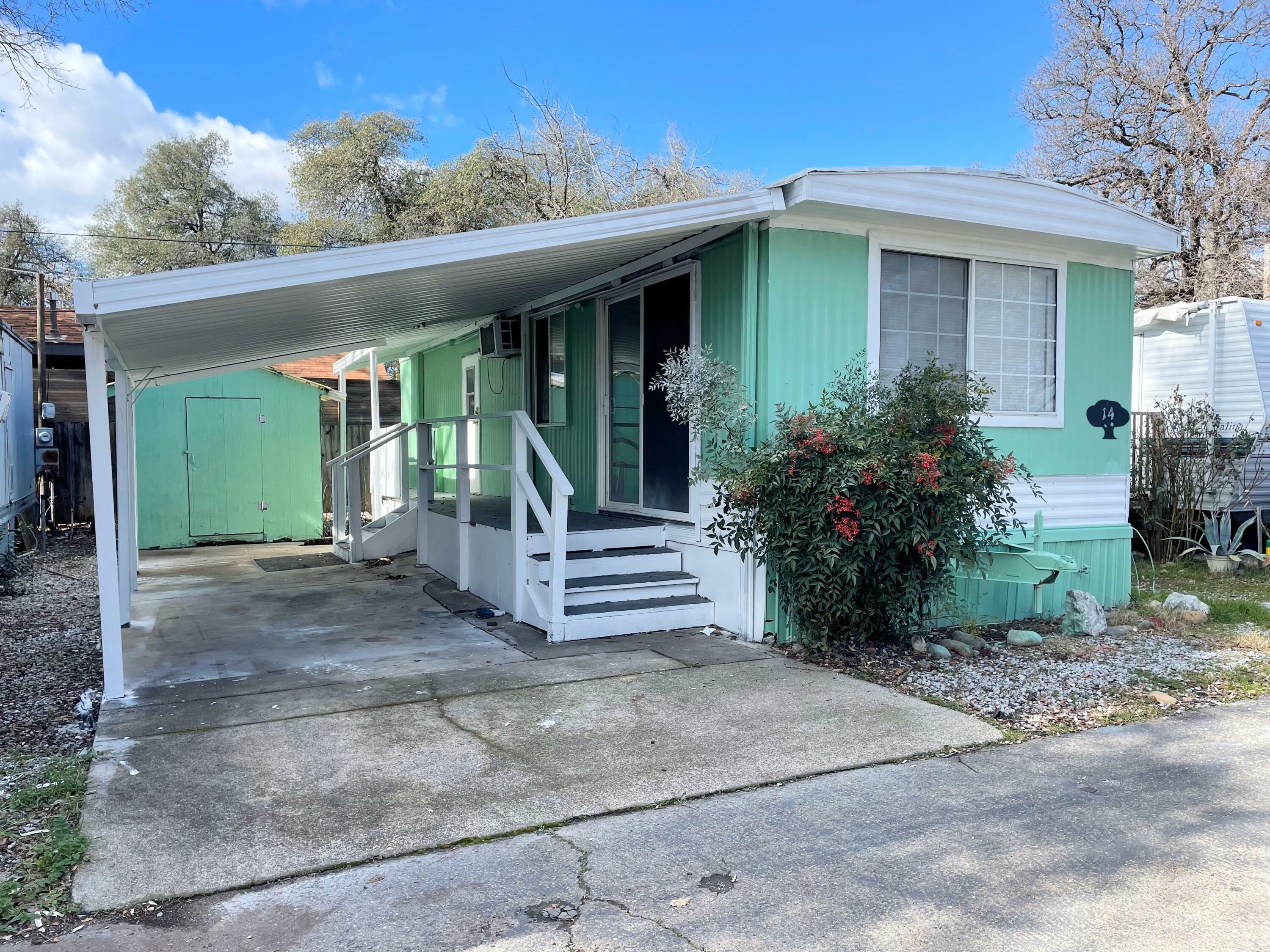 Property Photo: 2237 Jewell Ln CA 96001