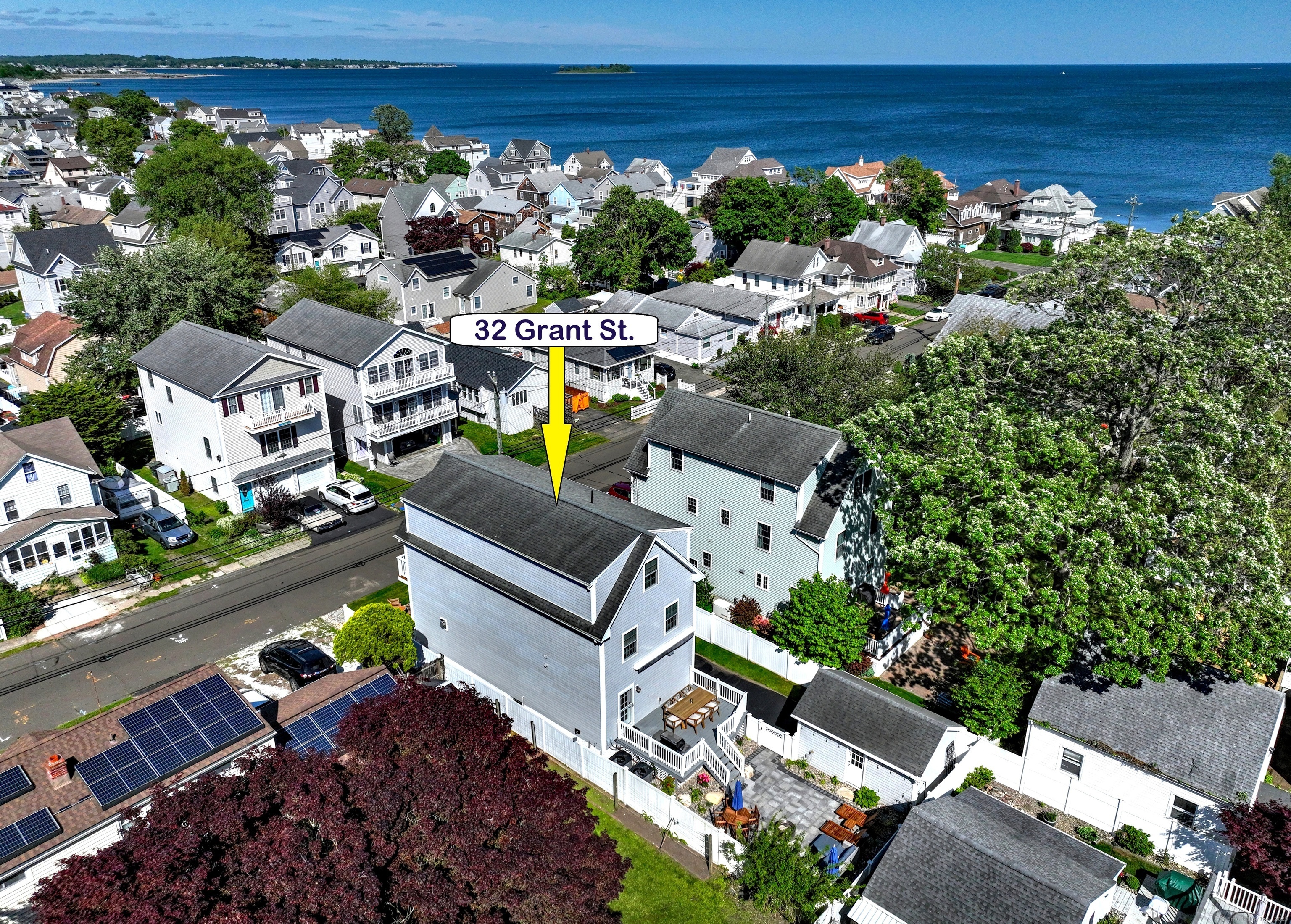 Property Photo: 32 Grant Street CT 06460