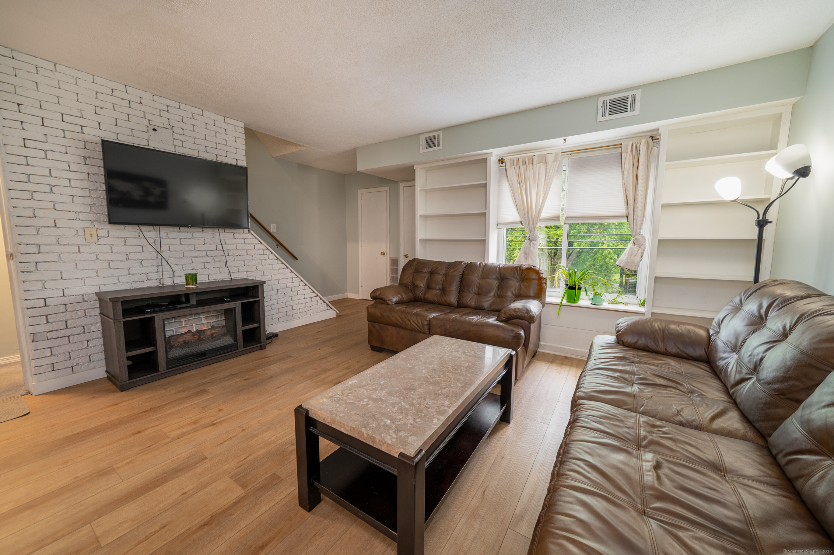 Property Photo: 183 Thompson Street B CT 06513