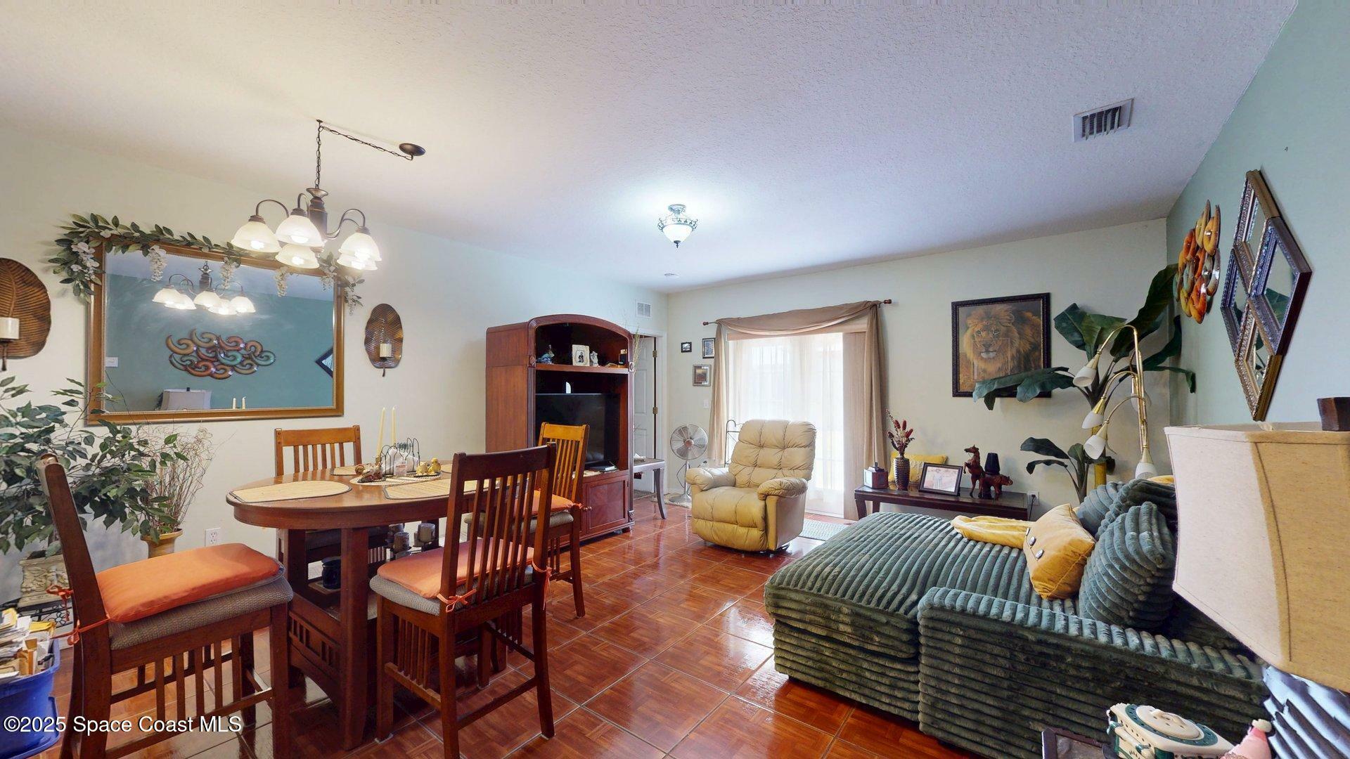 Property Photo: 824 Temple Street FL 32922