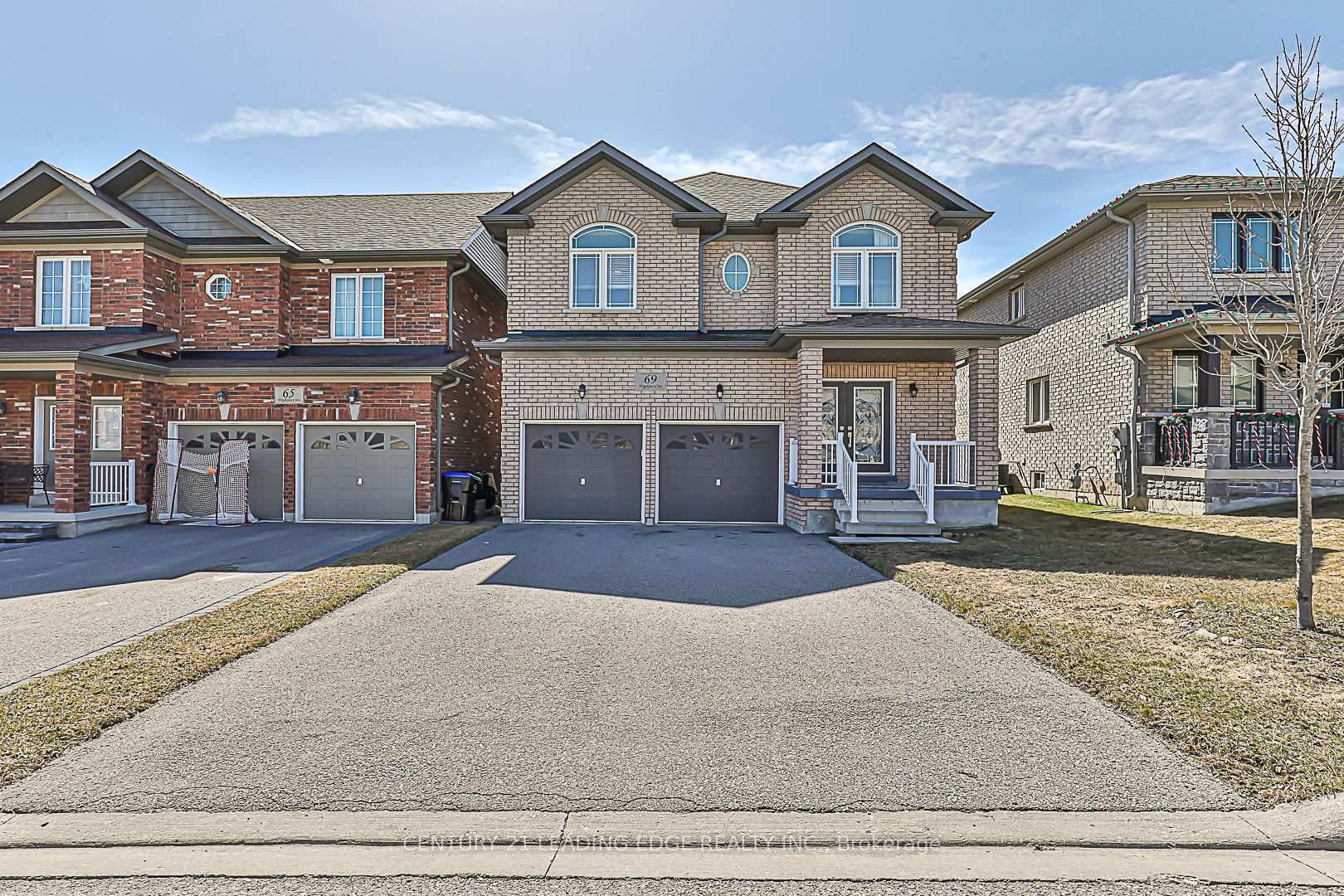 Photo de la propriété: 69 Hopkins Crescent ON L3Z 0R7
