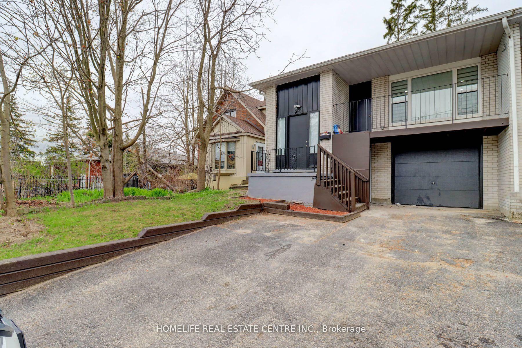 Property Photo: 240 Bayfield Street ON L4M 3B7