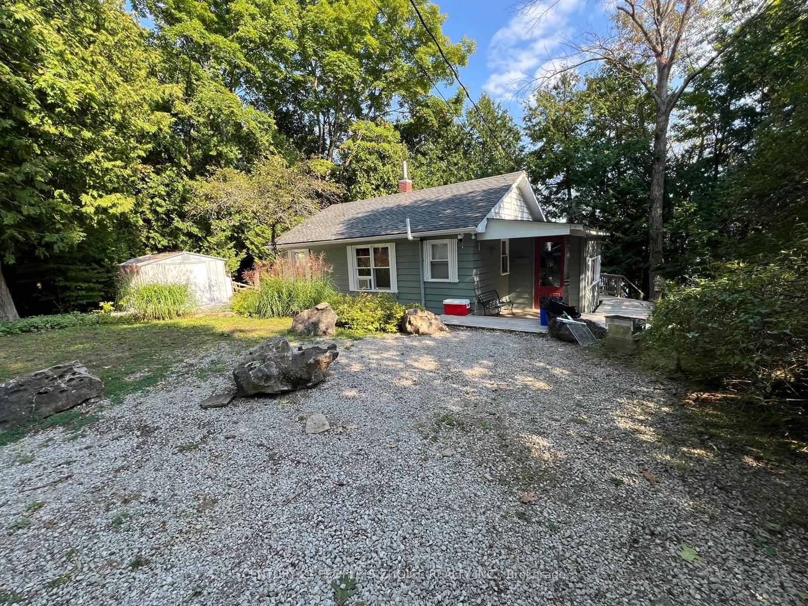 Property Photo: 606 Mallory Beach Road N ON N0H 2T0
