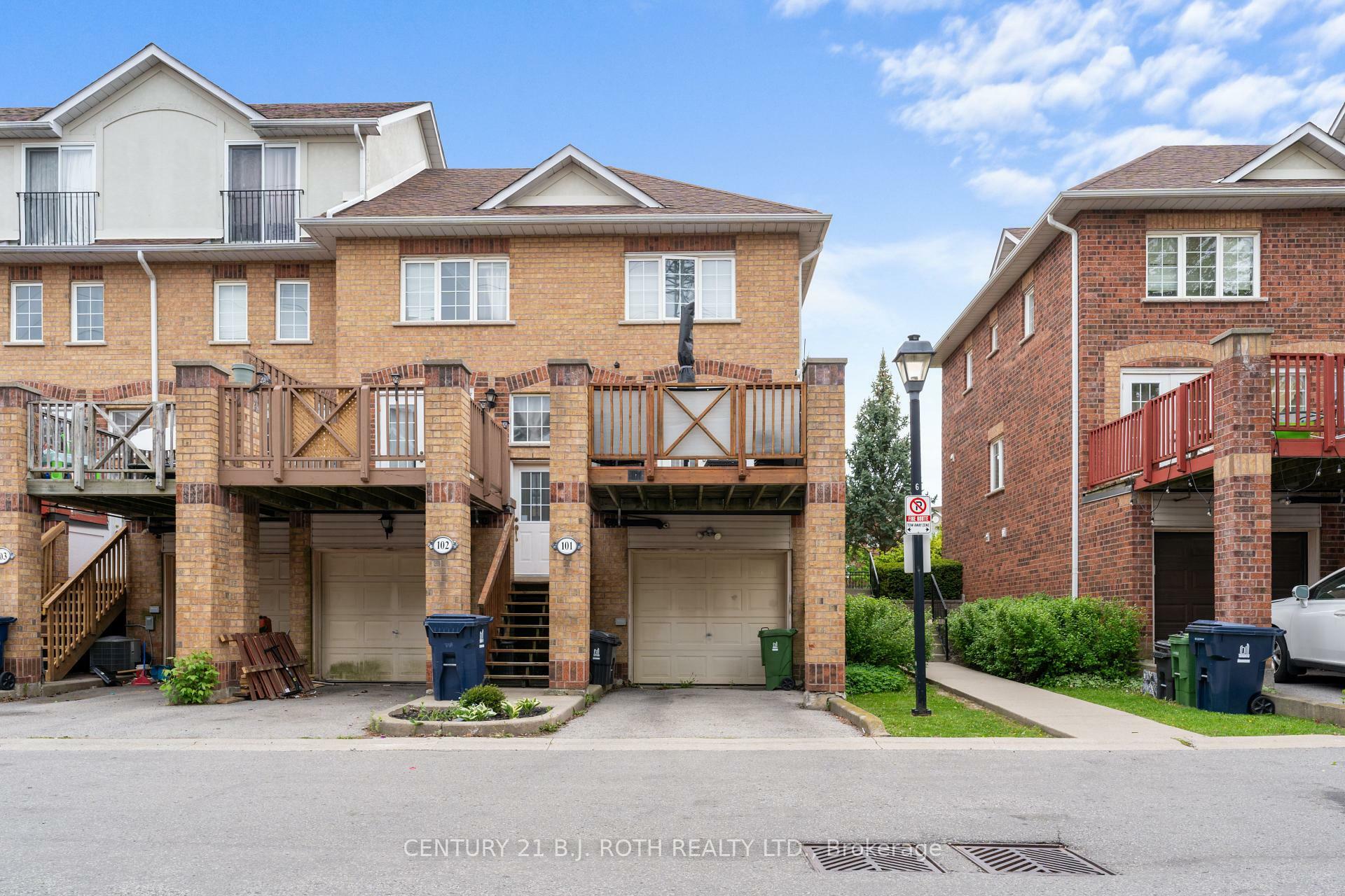2 Hedge End Road 101  Toronto ON M1B 5Z8 photo